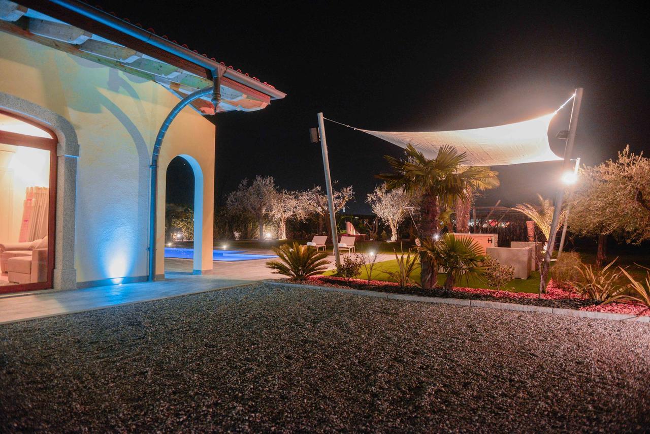 Villa Luxury House & Spa ริวาเดลการ์ดา ภายนอก รูปภาพ