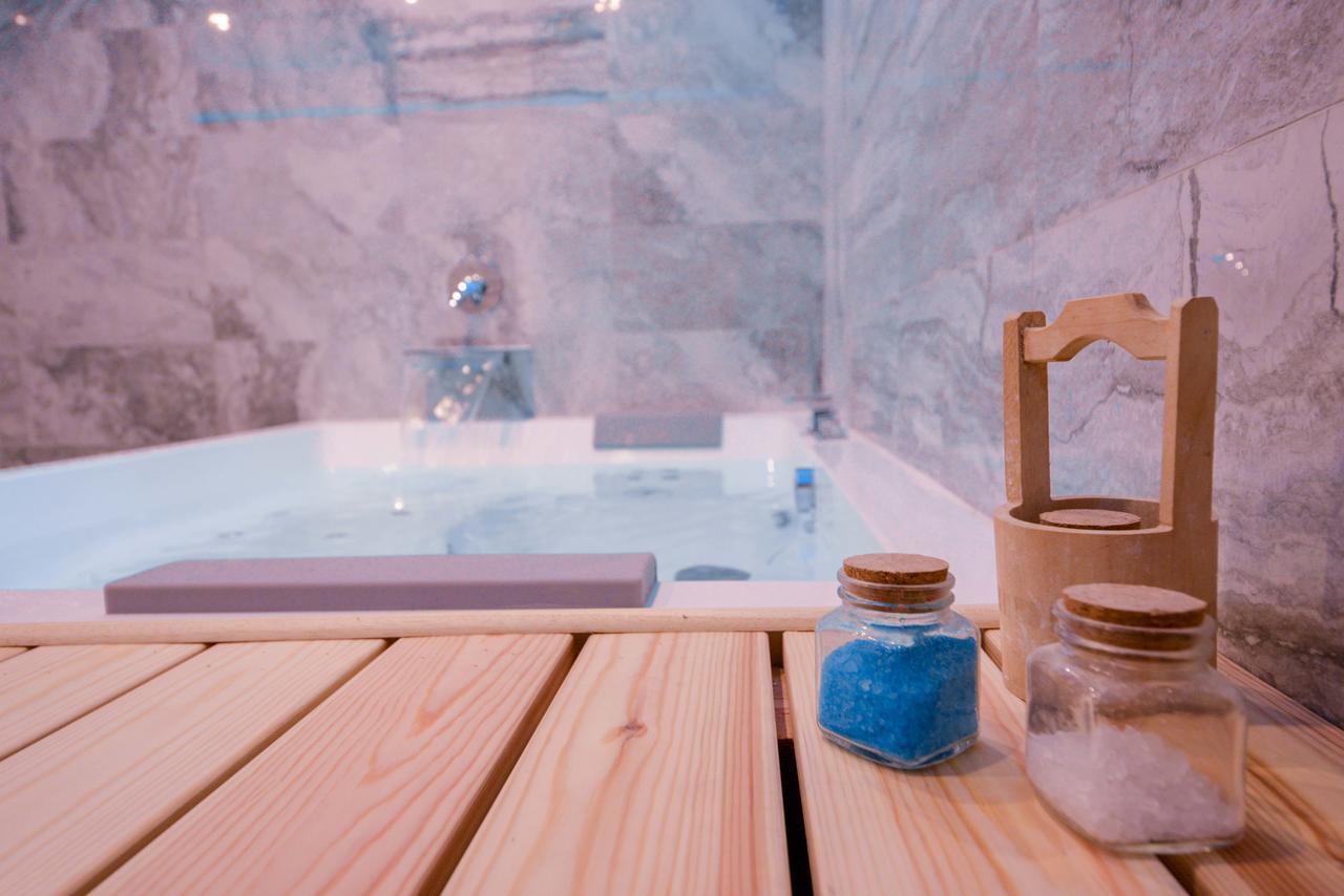 Villa Luxury House & Spa ริวาเดลการ์ดา ภายนอก รูปภาพ