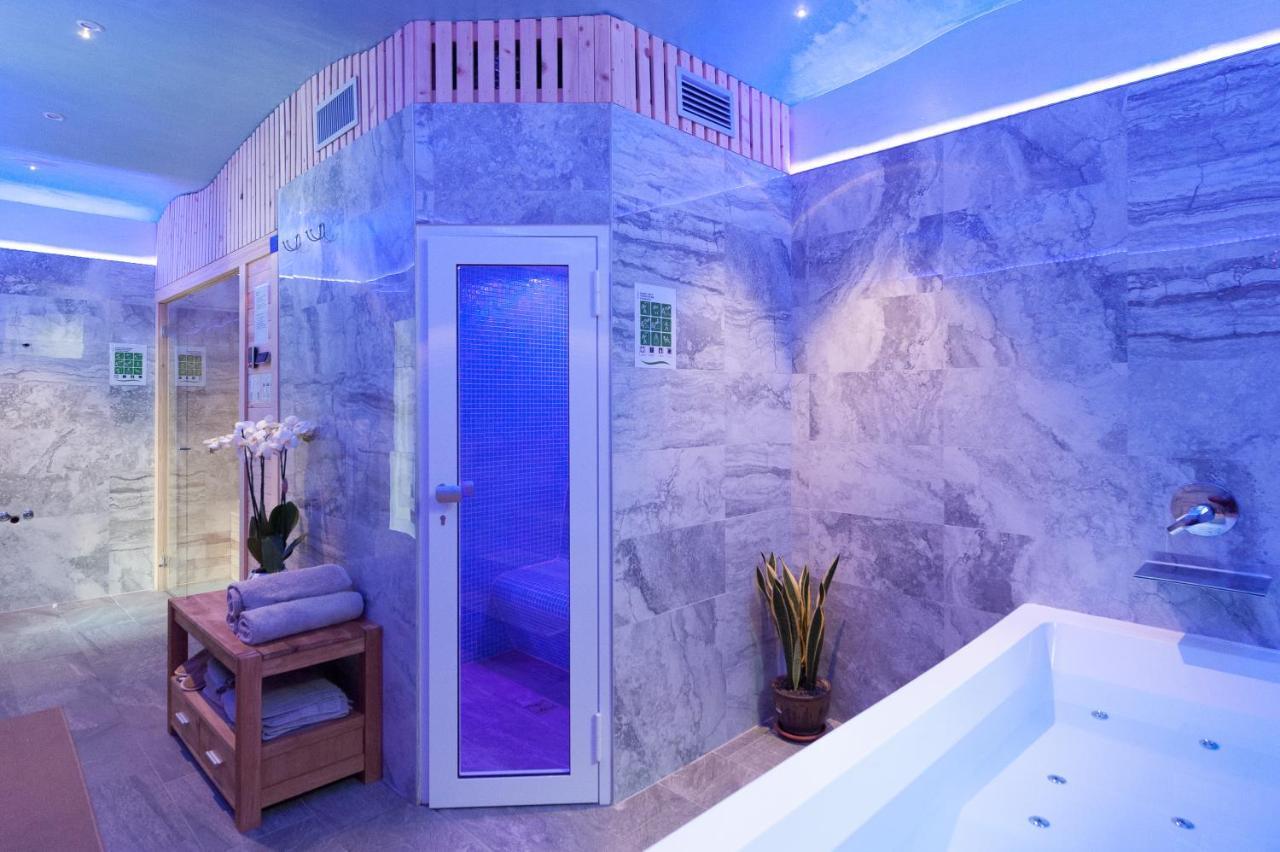 Villa Luxury House & Spa ริวาเดลการ์ดา ภายนอก รูปภาพ